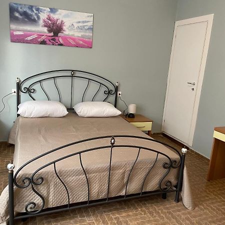 Orchidea 1 Hotel Пескиера дел Гарда Екстериор снимка