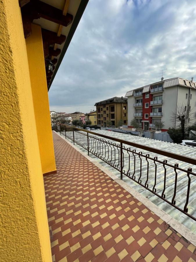 Orchidea 1 Hotel Пескиера дел Гарда Екстериор снимка