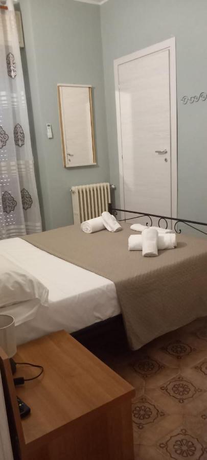 Orchidea 1 Hotel Пескиера дел Гарда Екстериор снимка