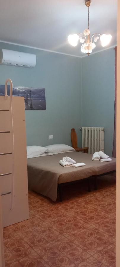 Orchidea 1 Hotel Пескиера дел Гарда Екстериор снимка